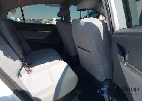 2025 Toyota Camry Le z USA, uszkodzony, nr VIN 4T1DAACK6SU569122